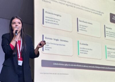 H2 Biobío acerca las oportunidades de la transición energética a estudiantes de Ingeniería Química en la UBB